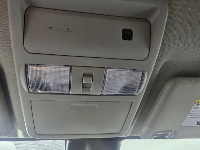 New 2026 Glacier White Nissan King Cab® S image 20