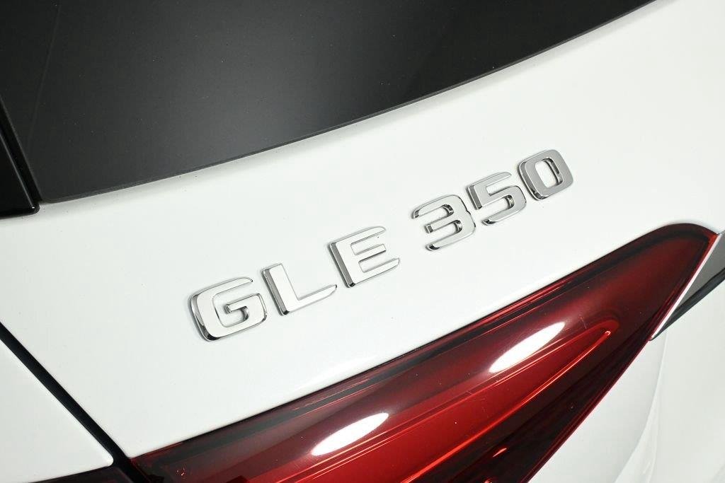 New 2026 MANUFAKTUR Moonlight White Metallic Mercedes-Benz GLE 350 image 29