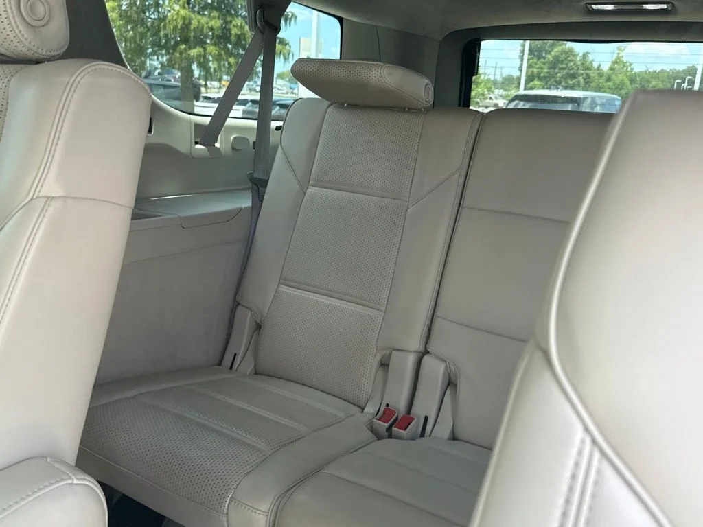 Used 2021 White Cadillac Premium Luxury Platinum image 5