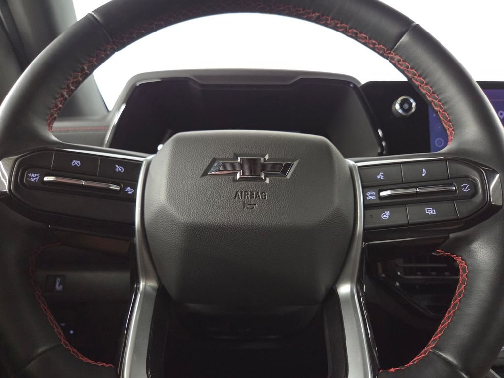 Used 2023 Black Chevrolet Z71 image 22