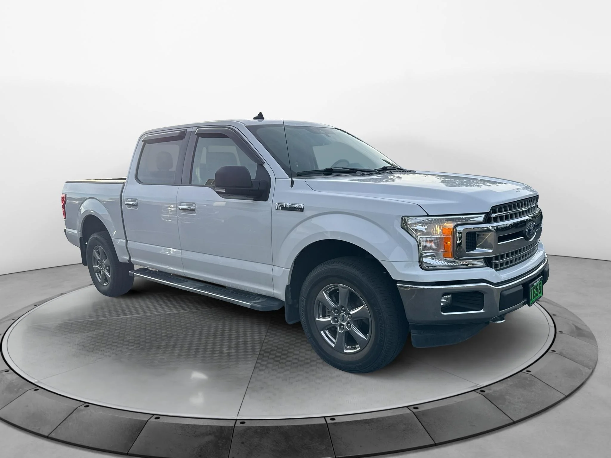 Used 2019 Oxford White Ford XLT image 7