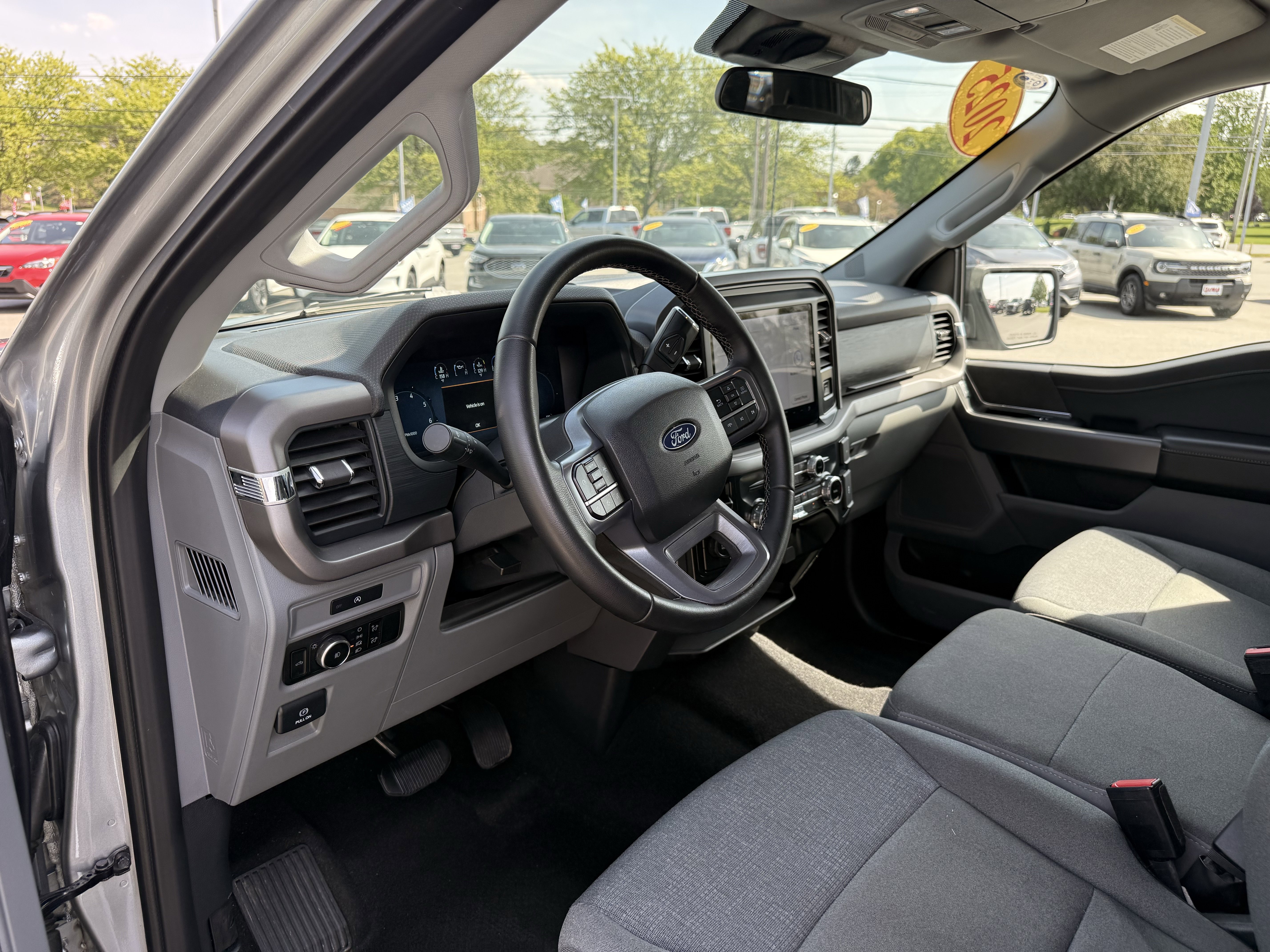 Used 2025 Silver Metallic Ford XLT image 15