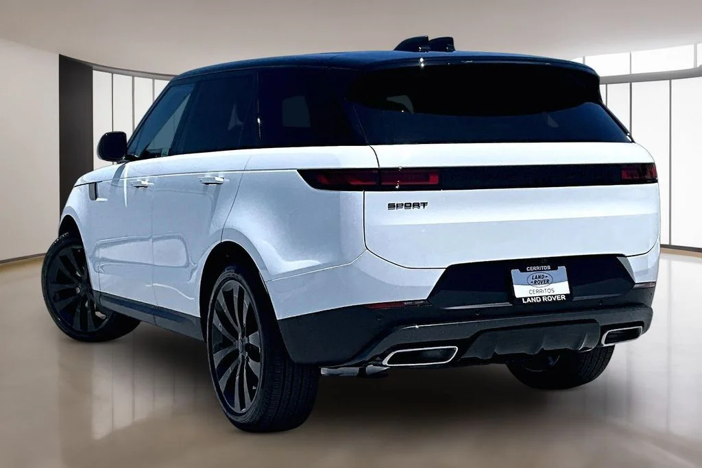 New 2026 White Land Rover SE image 3