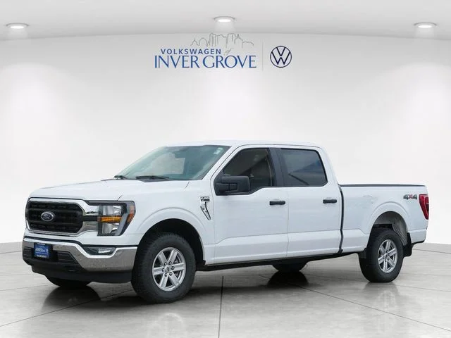 Used 2023 Oxford White Ford XLT image 3