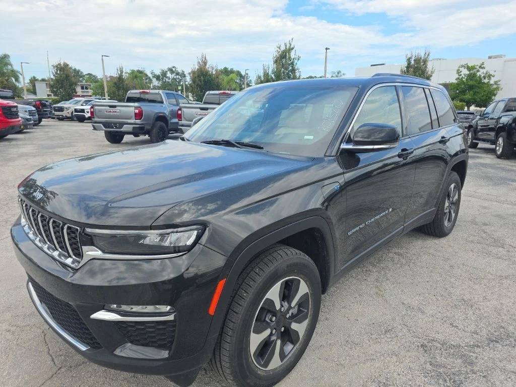 Used 2024 Brown Jeep 4xe image 1