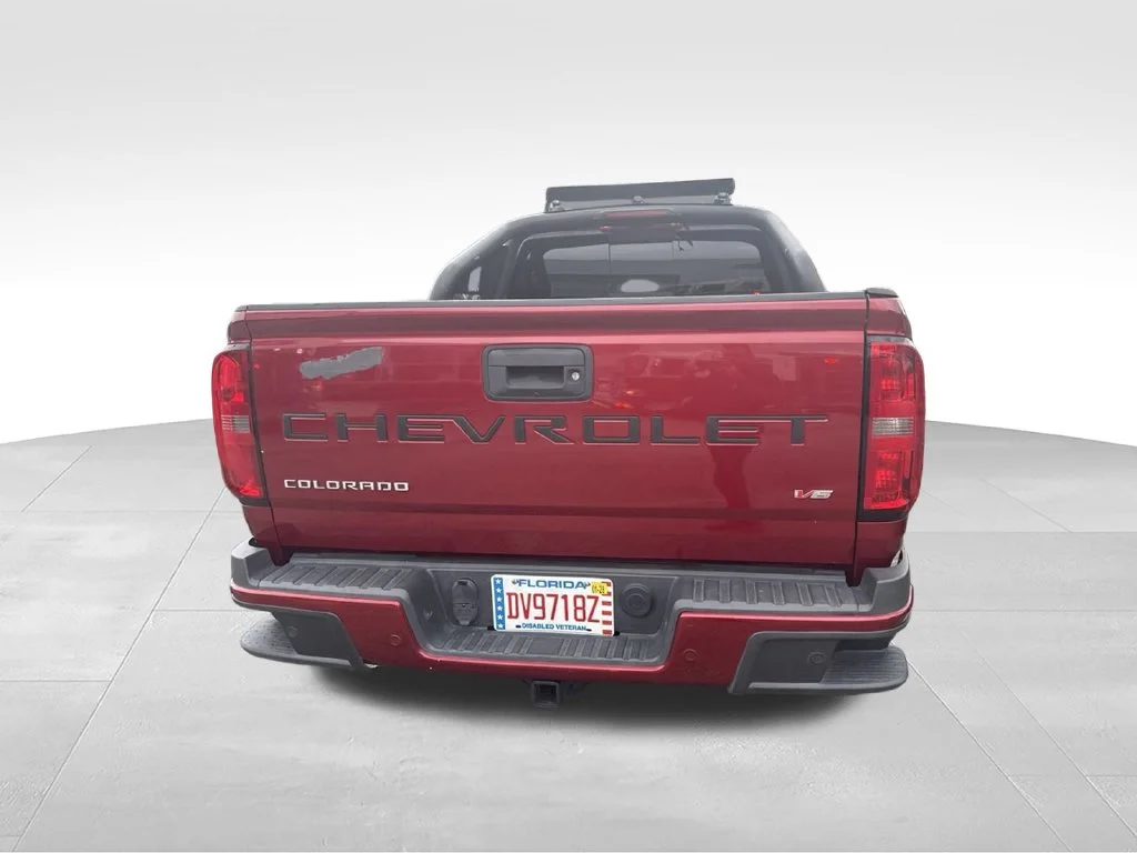 Used 2022 Red Chevrolet Z71 image 5