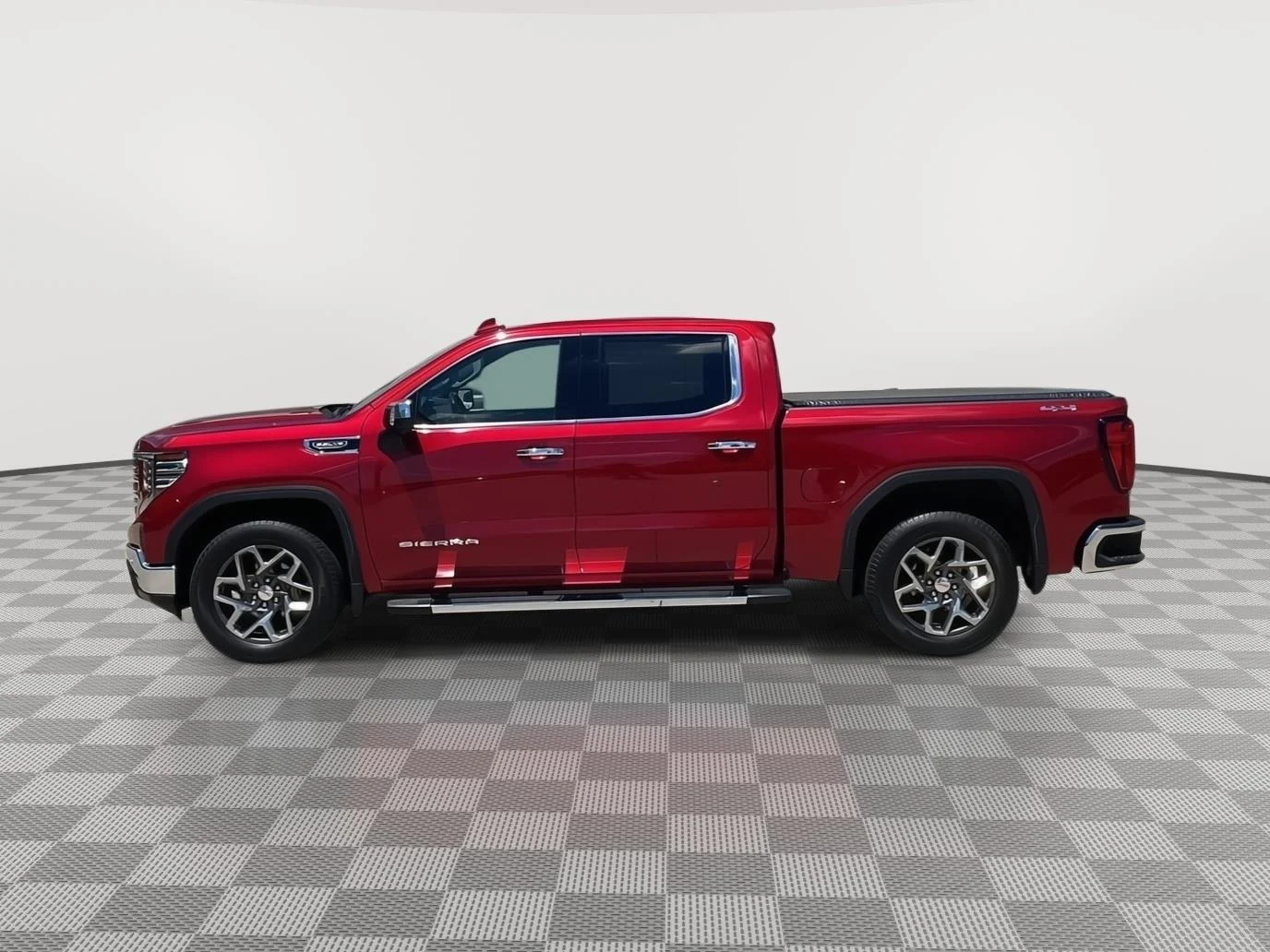 Used 2022 Cayenne Red Tintcoat GMC SLT image 6