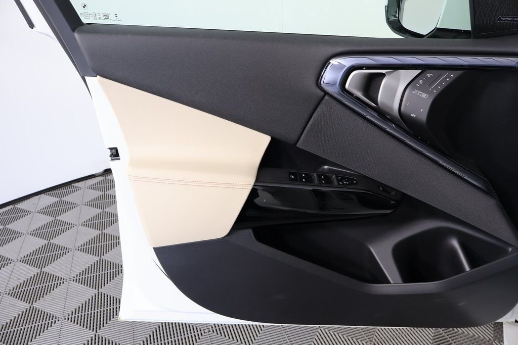 New 2026 Alpine White BMW 30 xDrive image 7
