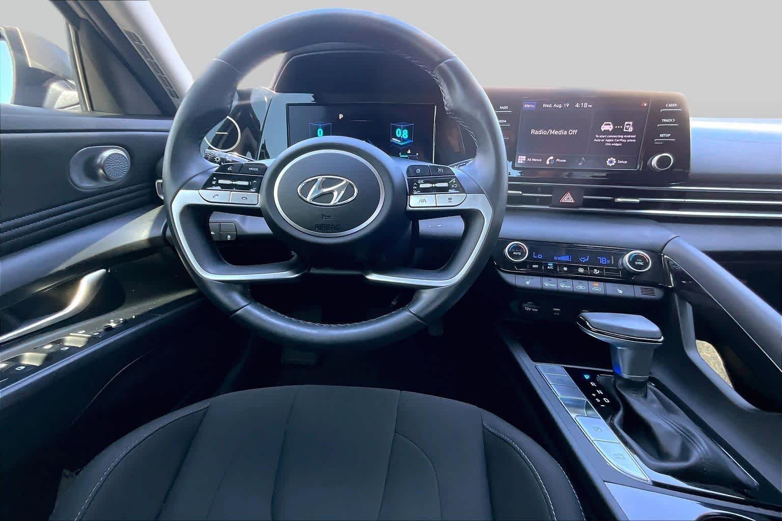 Used 2021 Fluid Metal Hyundai SEL image 6
