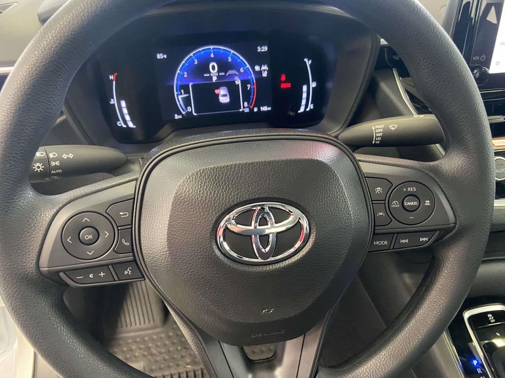 Used 2026 White Toyota LE image 19