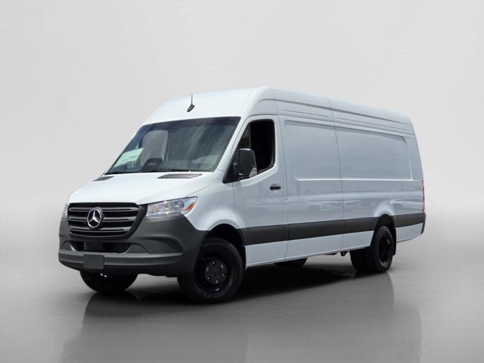 2026 Mercedes-Benz Sprinter 3500XD 170 Ext WB HO High Roof's photo