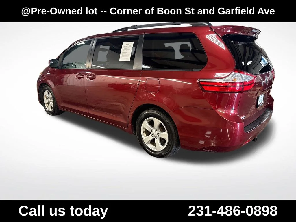 Used 2017 Red Toyota LE image 3