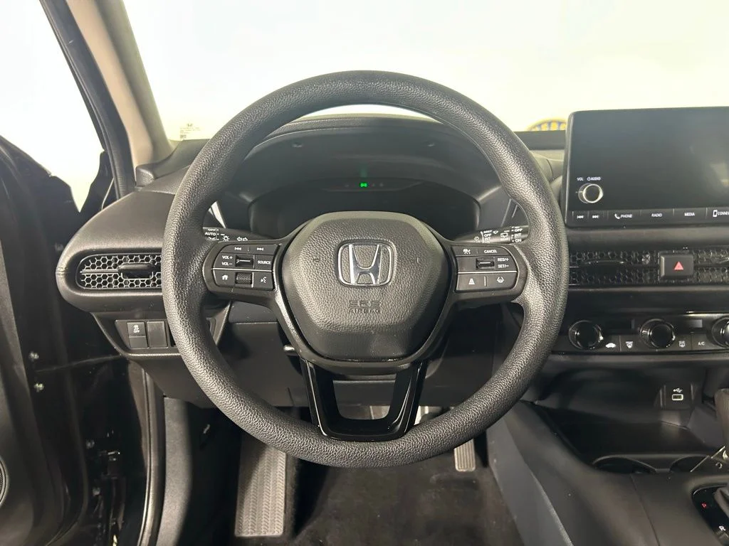 Used 2025  Honda LX image 7