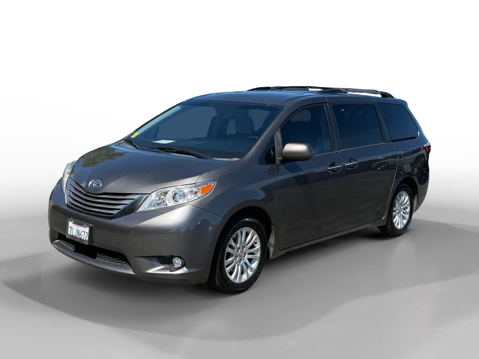 Used 2015 Predawn Gray Mica Toyota XLE image 1