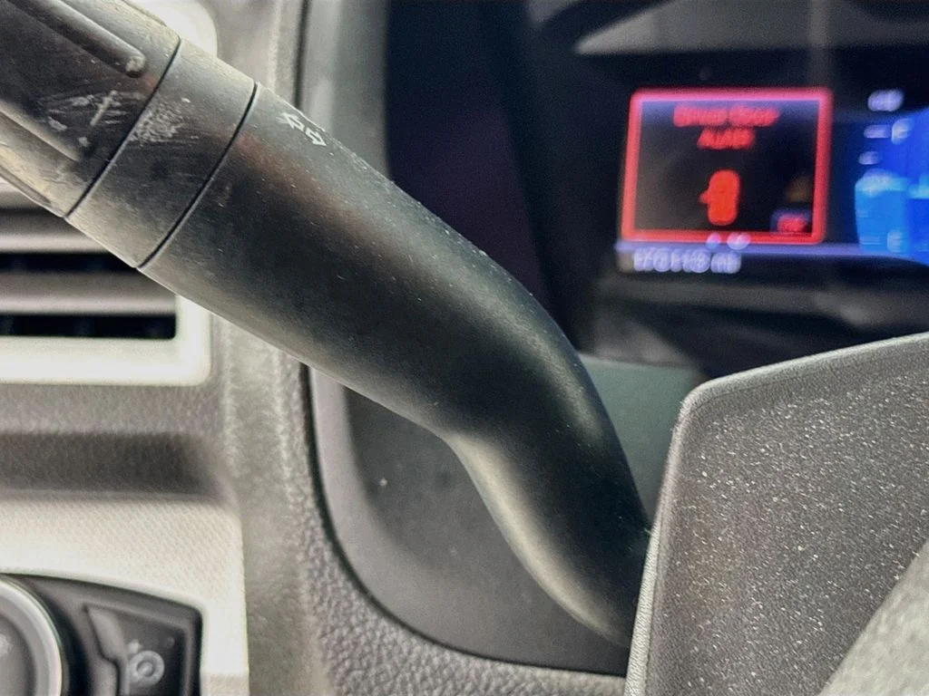 Used 2013 Ingot Silver Ford XLT image 13