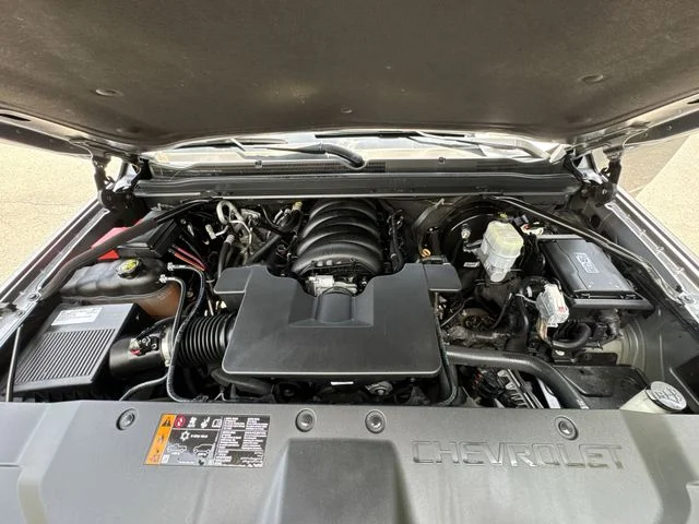 Used 2020 Gray Chevrolet LT image 33