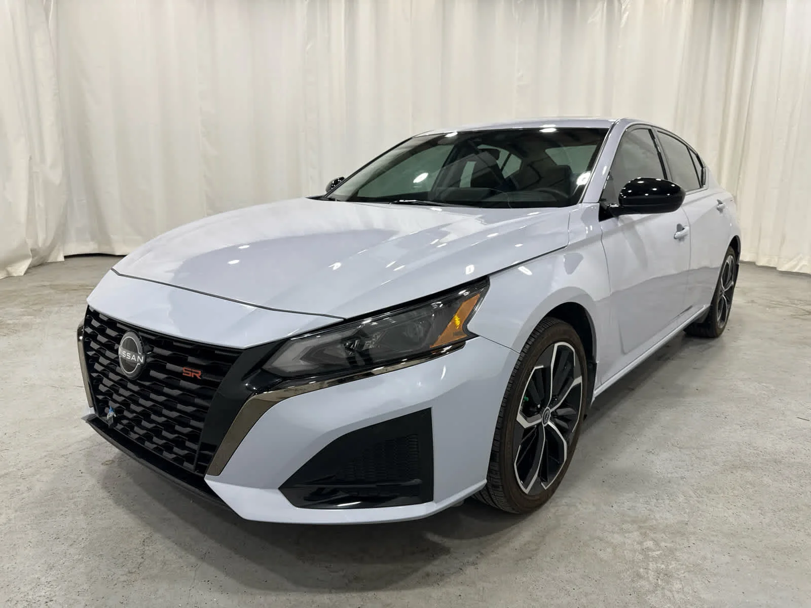 Used 2024 Gray Nissan SR Intelligent AWD image 1