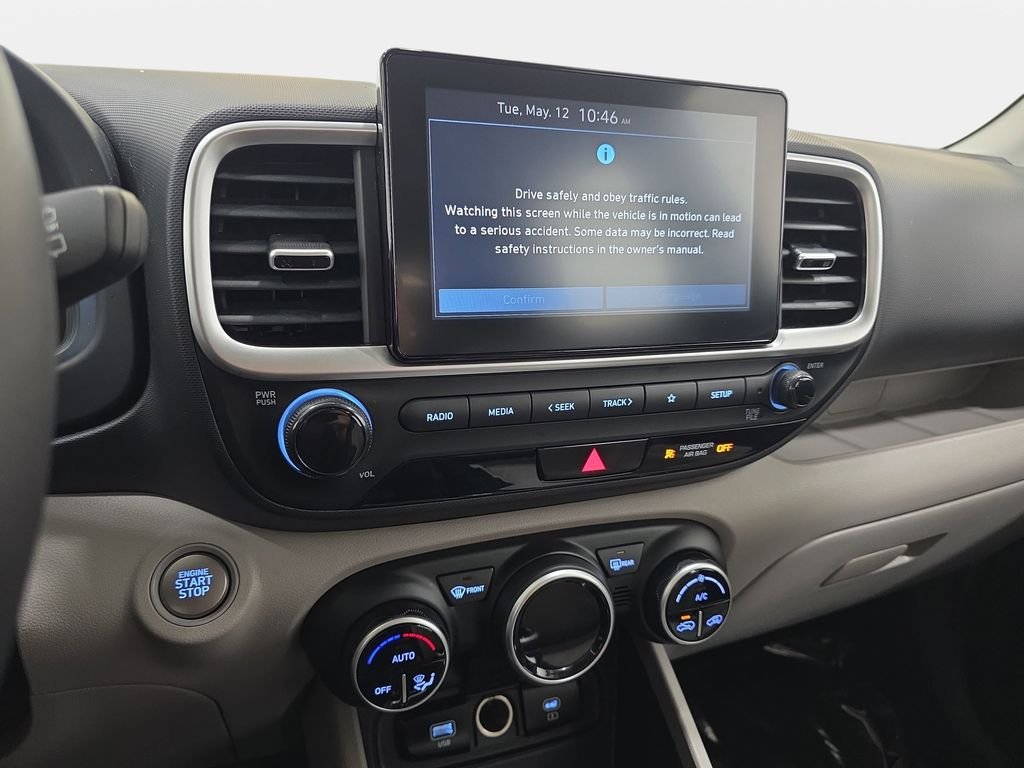 Used 2025 Ecotronic Gray Hyundai SEL image 19