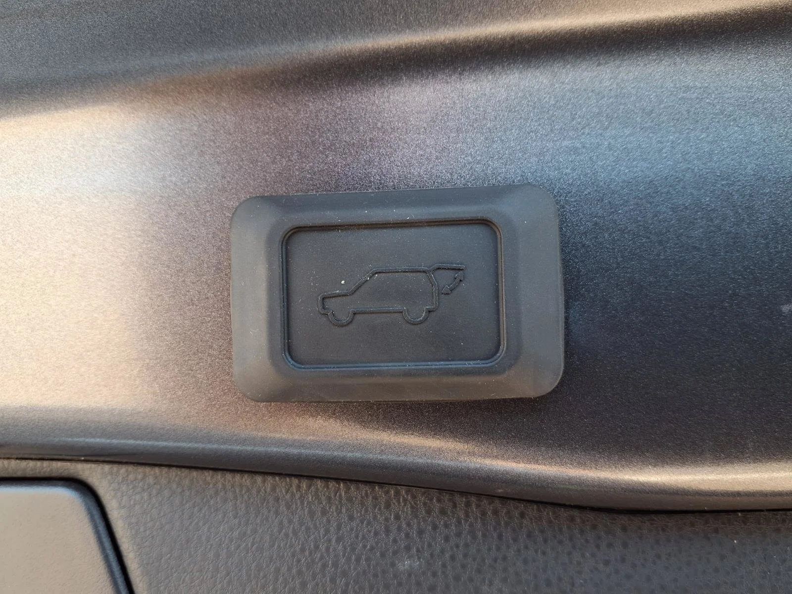 Certified Used 2025 Magnetic Gray Metallic Toyota XLE Premium image 26