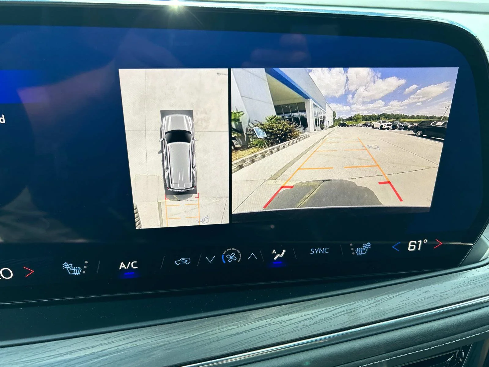 2025 Chevrolet Tahoe LT - Photo 26