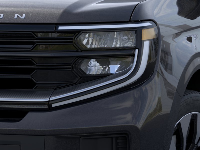 New 2026 Agate Black Metallic Ford Platinum image 18