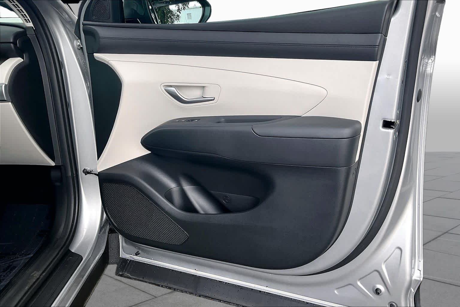 Used 2026 Shimmering Silver Hyundai SEL image 23