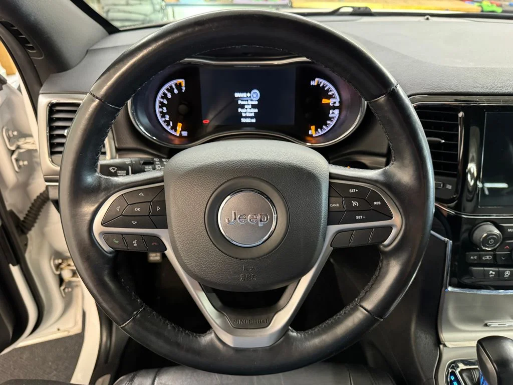 Used 2022 White Jeep Limited image 19
