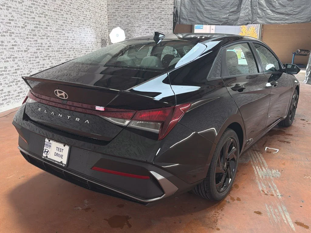 New 2026 Abyss Black Hyundai SEL Sport Plus image 7