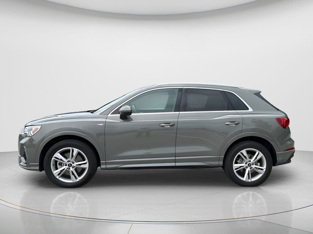 Used 2024 Gray Audi Premium Plus image 9