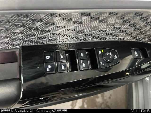 Used 2023 Gray BMW 760i xDrive image 21