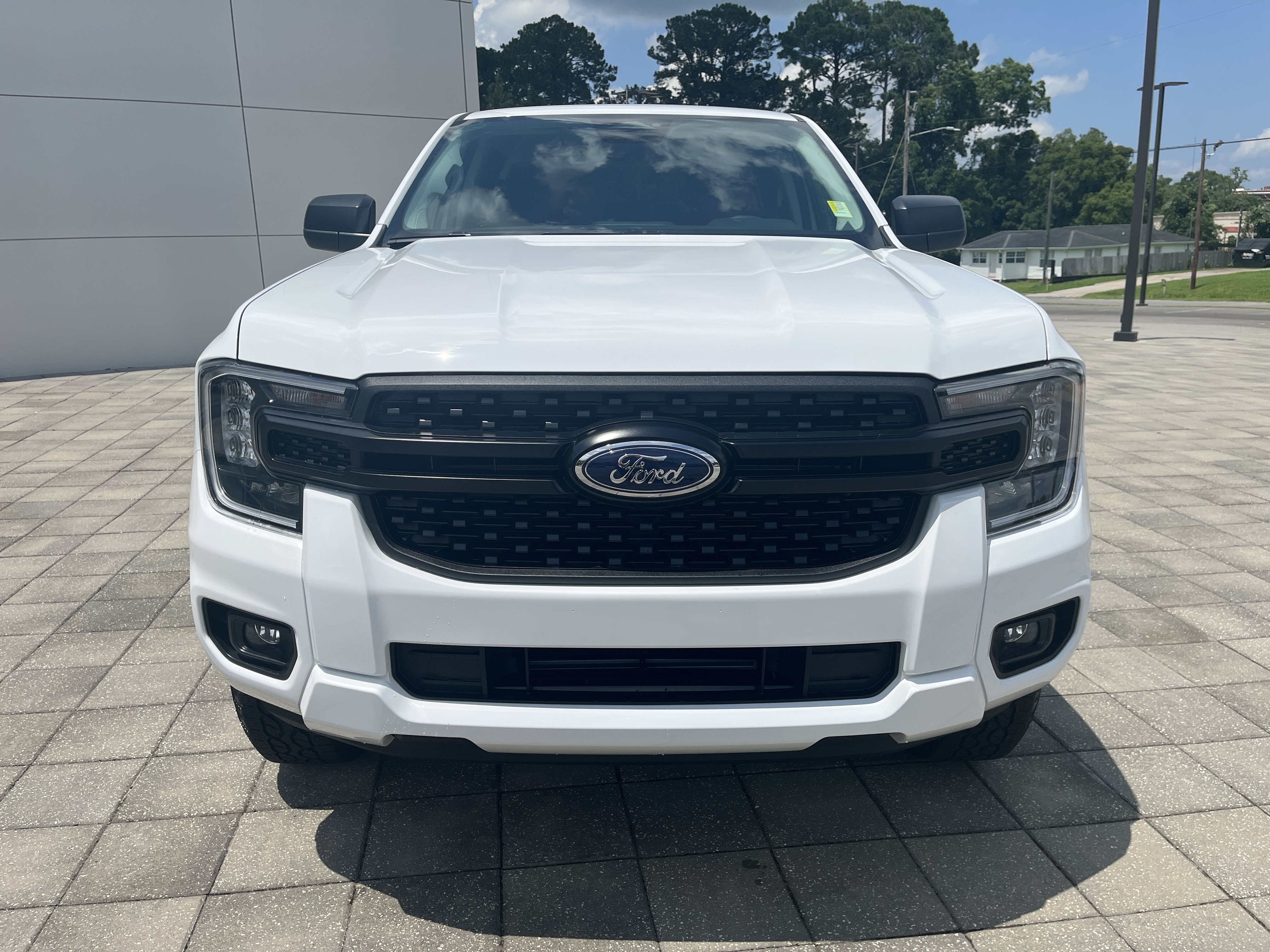 New 2026 Oxford White Ford XL image 9