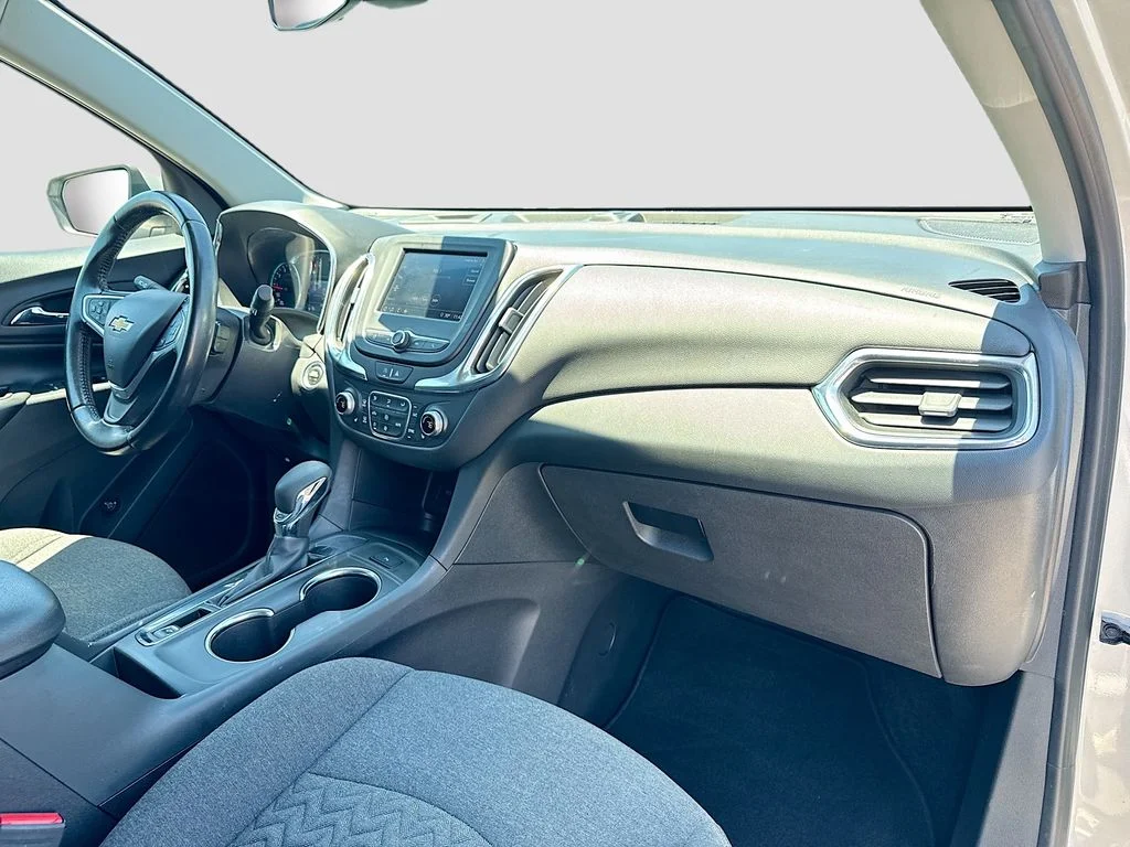 Used 2022 Silver Chevrolet LT image 30