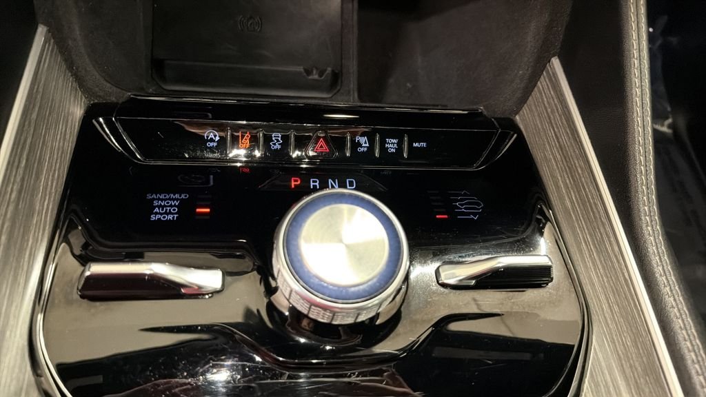 Used 2024 White Jeep Series III image 23