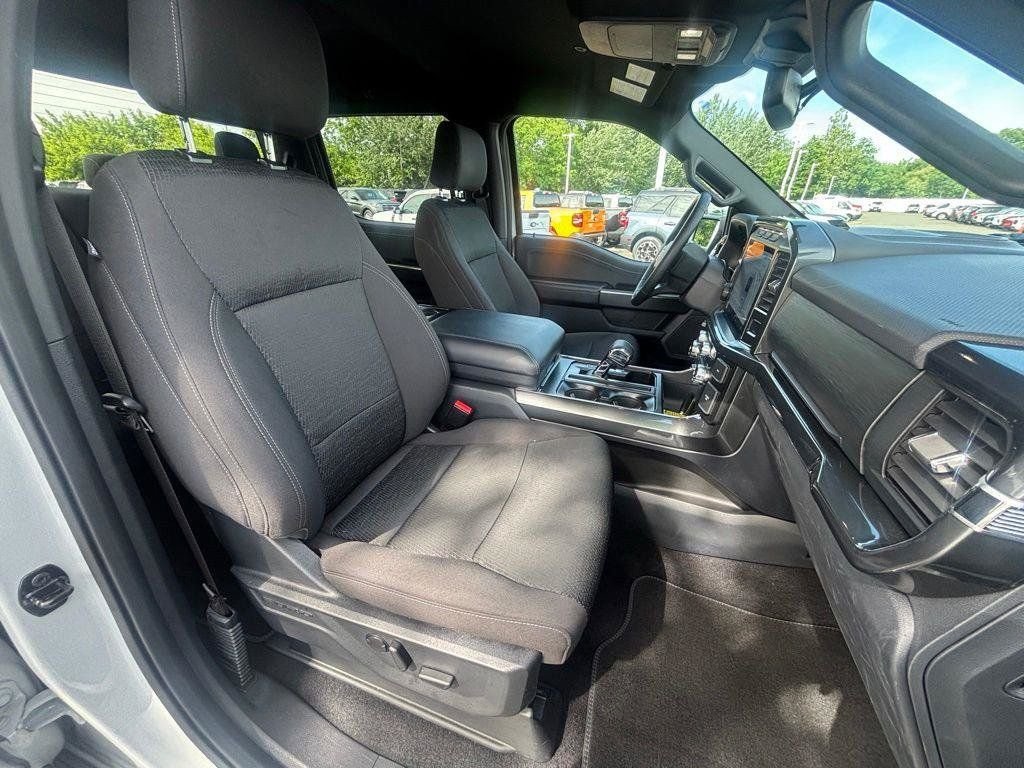 Certified Used 2023 Avalanche Ford XLT image 29