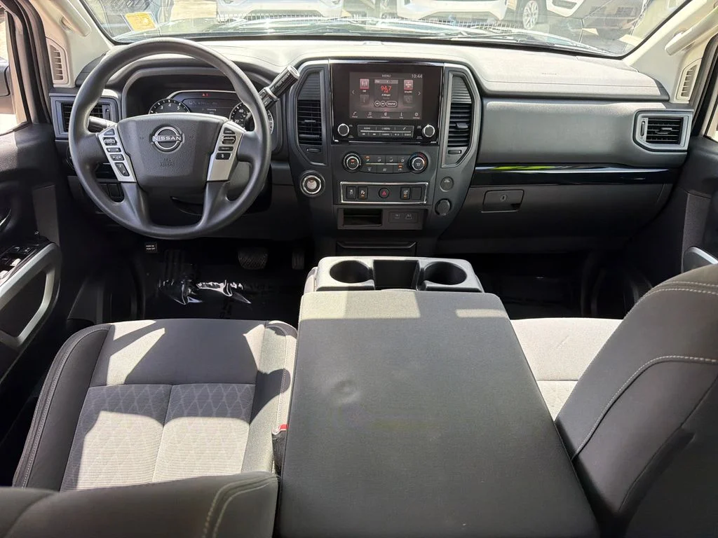 2023 Nissan Titan SV - Photo 14
