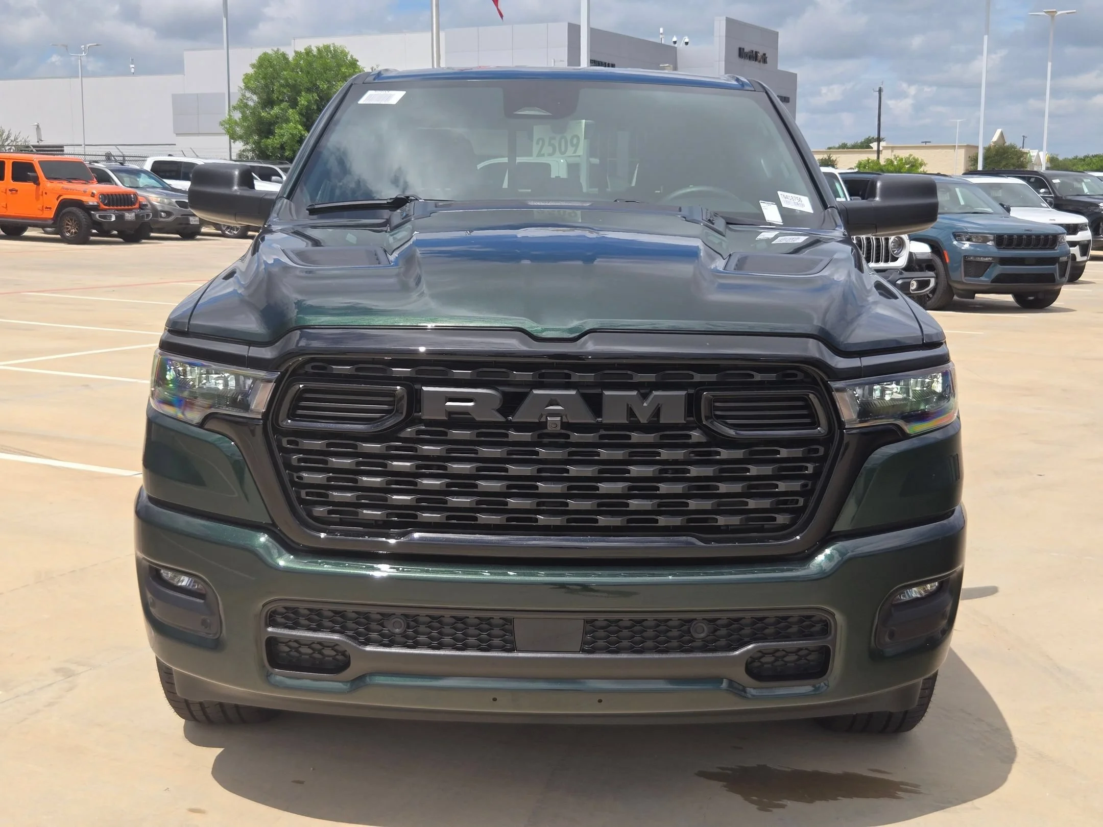 New 2026 Serrano Green Metallic RAM Black Express image 8