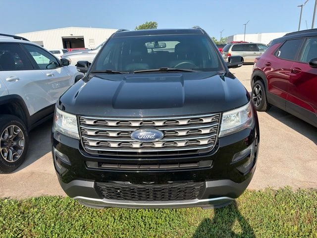 Used 2016  Ford XLT image 2