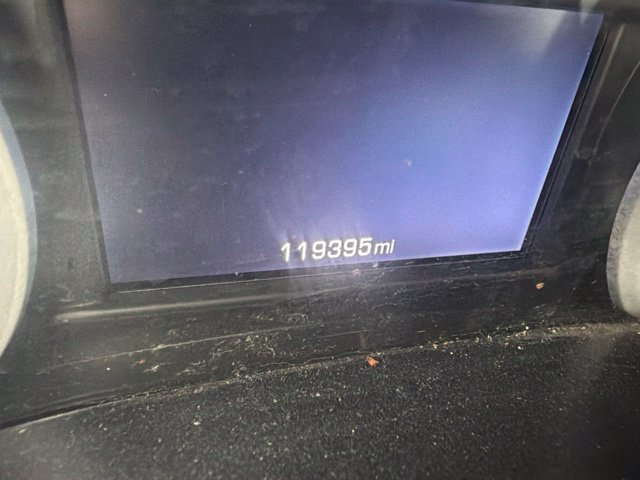 Used 2019 White Chevrolet LT image 5