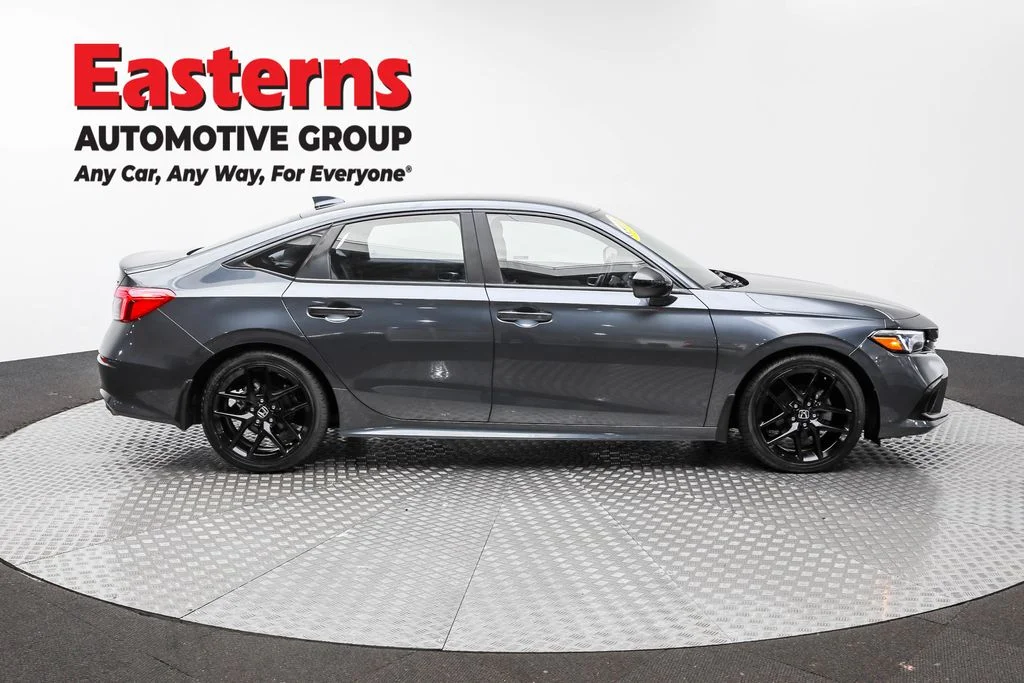 Used 2024 Gray Honda Sport image 4