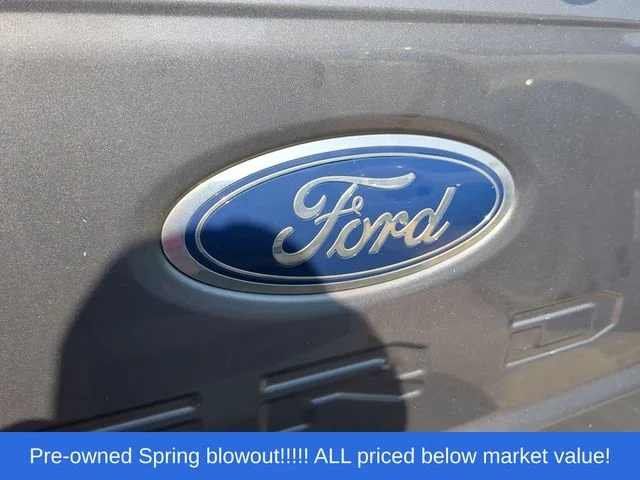 Used 2023 Gray Ford Lariat image 13