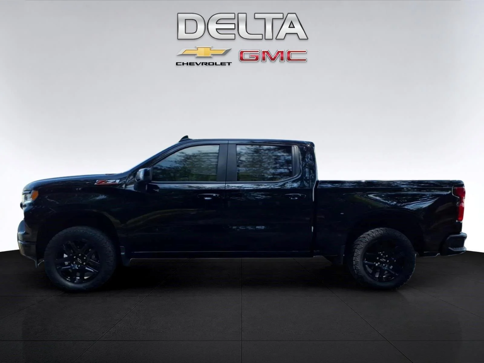 Used 2025 Black Chevrolet RST image 2