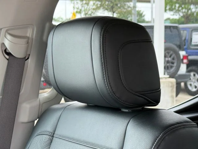 2022 Toyota Tundra Limited - Photo 16