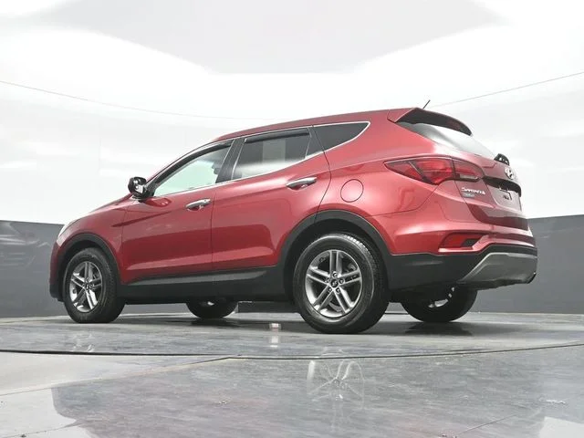 Used 2018 Red Hyundai 2.4 Base image 19