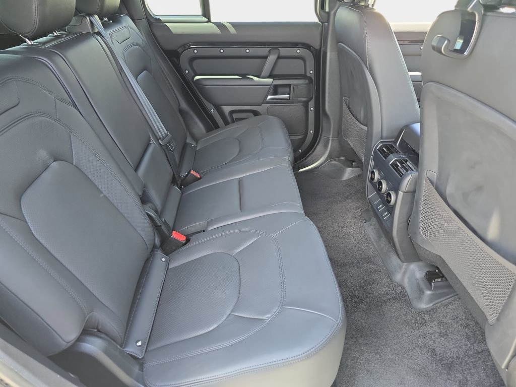 New 2026 Santorini Black Land Rover S image 11