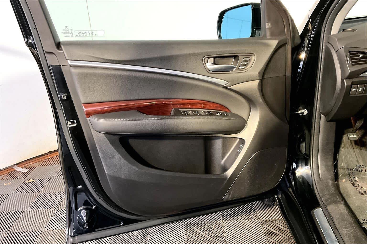 Used 2015 Crystal Black Pearl Acura Tech/Entertainment Pkg image 21