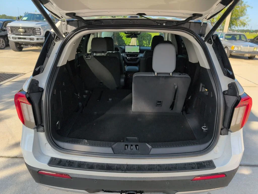2026 Ford Explorer Active - Photo 27