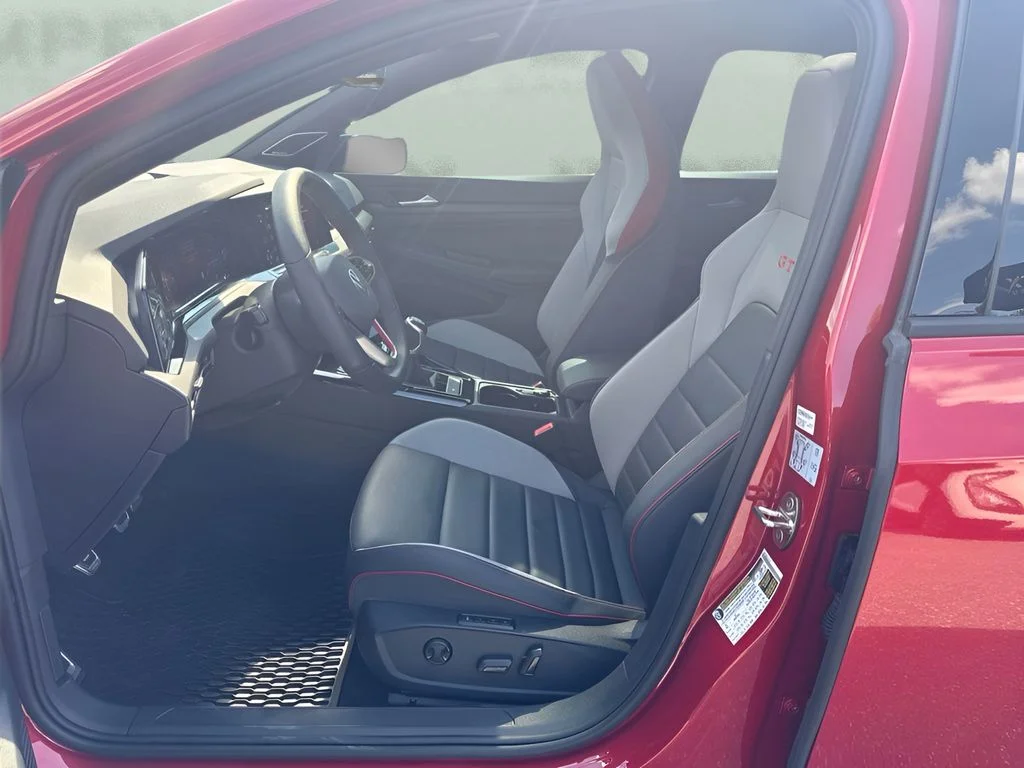 Used 2024 Red Volkswagen SE image 5