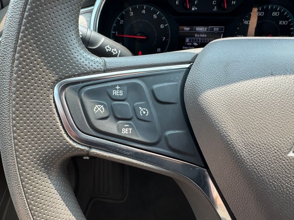 Used 2019 Summit White Chevrolet LT image 16