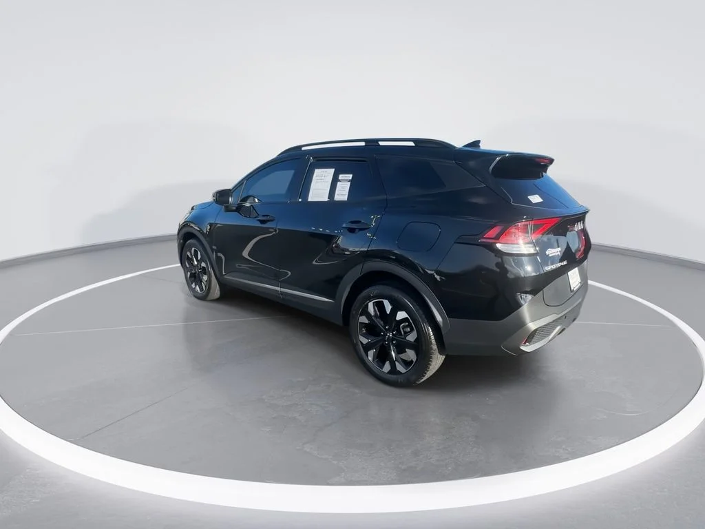 Used 2024 Black Kia X-Line image 6