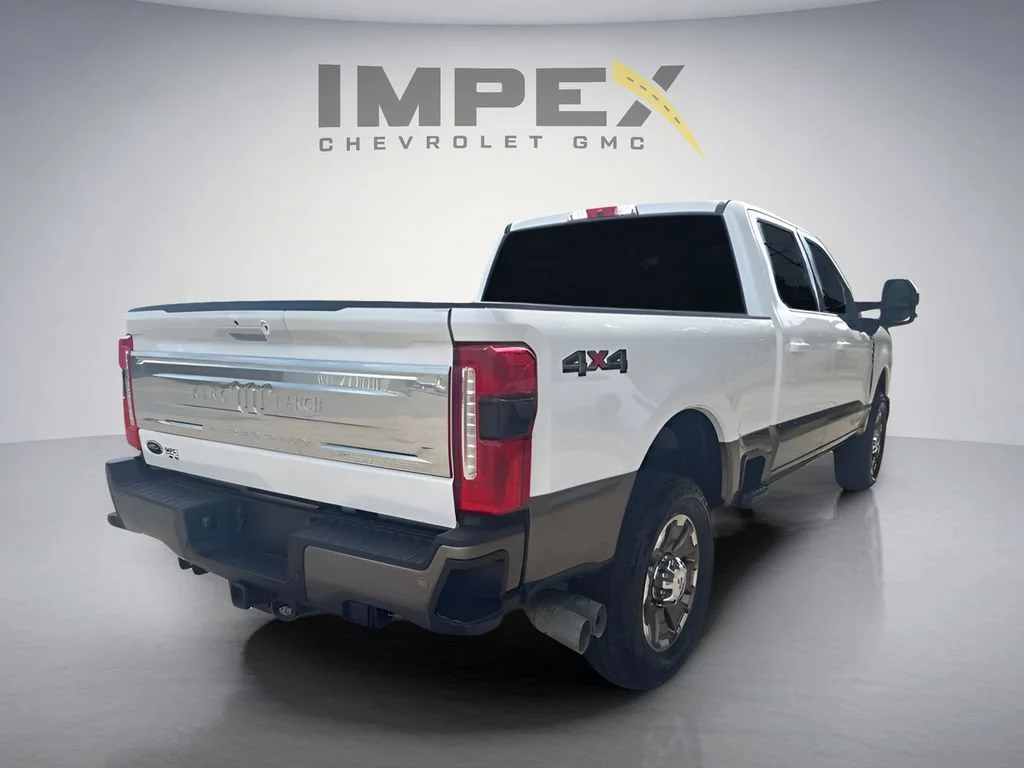 Used 2023  Ford XL image 5